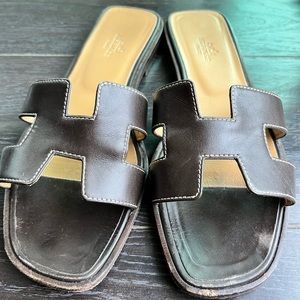 Hermes Oran sandals slides 37.5 In dark brown